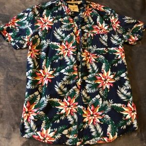 men’s hawaian floral t-shirt